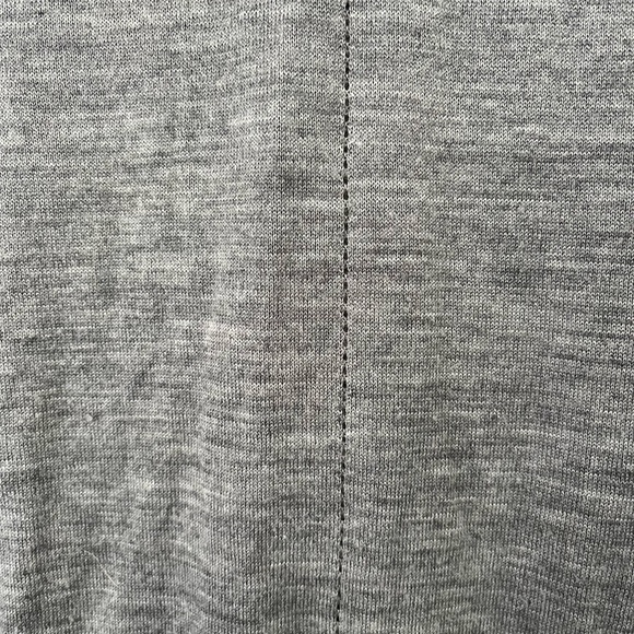 LOFT Gray V-Neck Wool Blend Sweater Size Medium - Picture 4 of 13